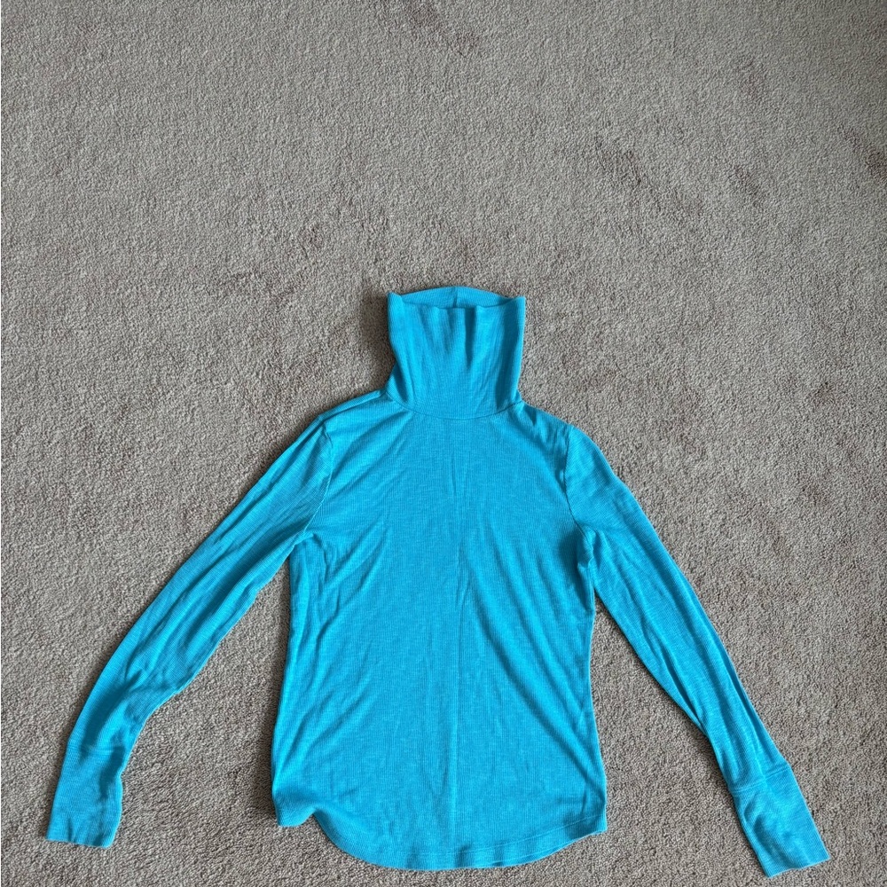 Women’s Gap Small Turtleneck